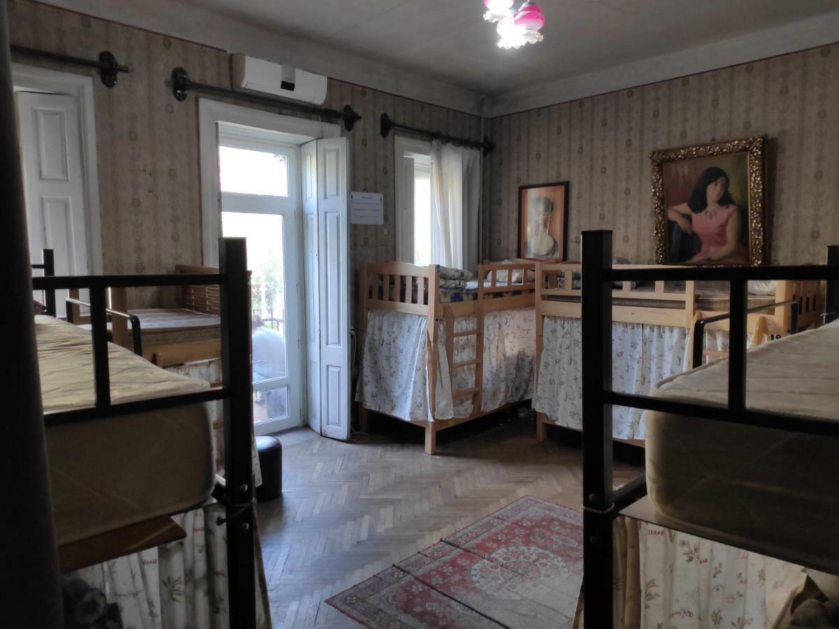 טביליסי Amoun Hostel חדר תמונה
